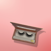 Load image into Gallery viewer, Bella rose eyelashes
